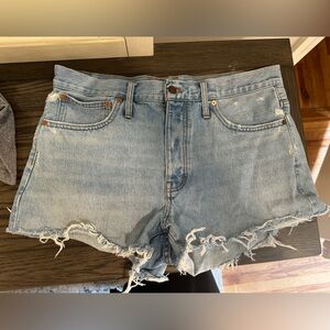 Madewell relaxed denim shorts size 30